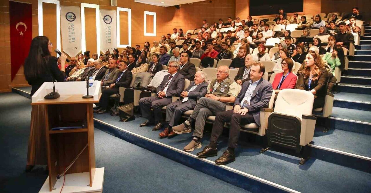 Bayburt'ta düzenlenen 2. Bayburt Sağlık Sempozyumu, 'Koruyucu Tıp ve Halk