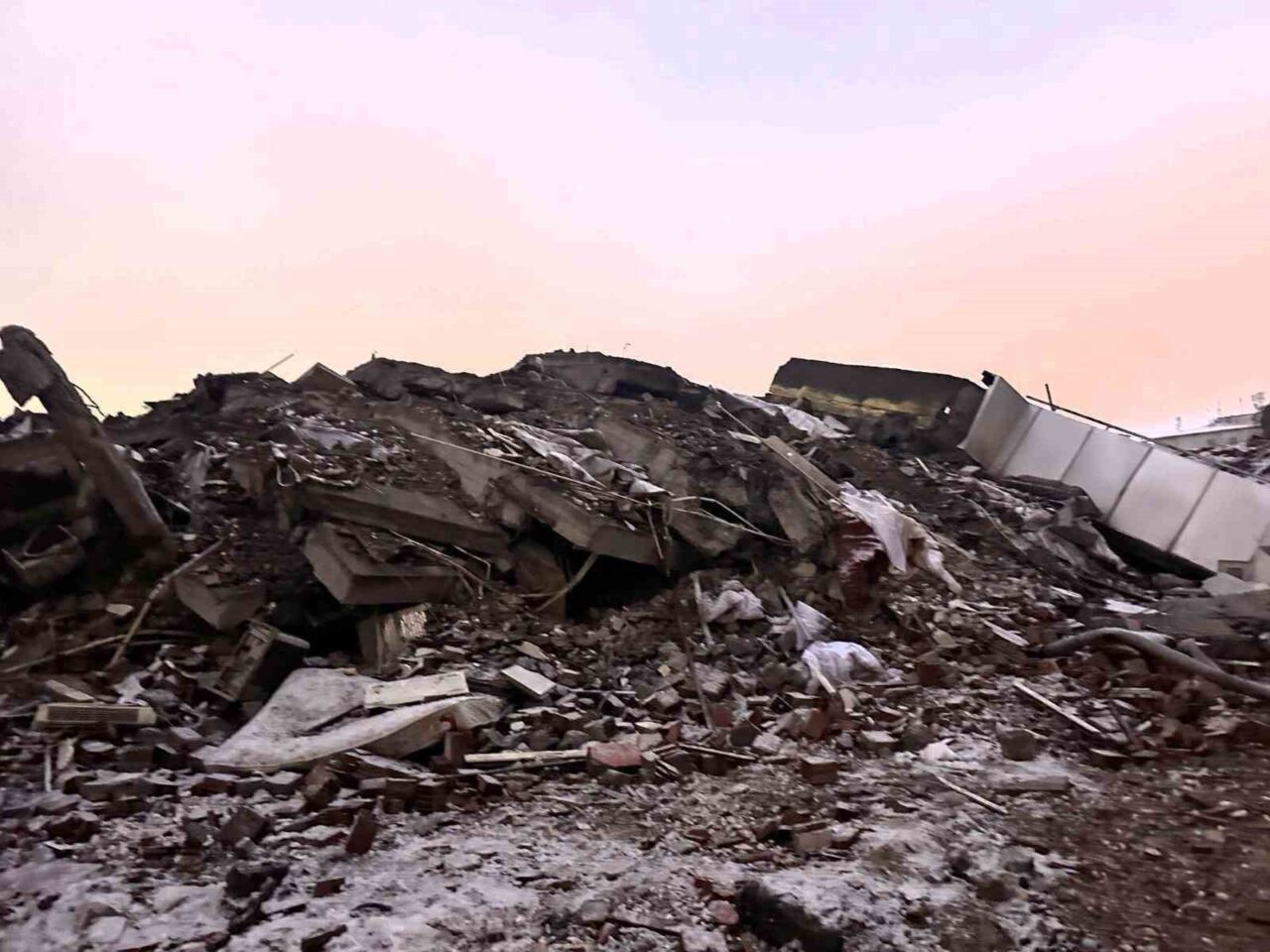 Malatya'da 6 Şubat depremlerinde Kırçuval Oteli'nde hayatını kaybeden 21 kişi