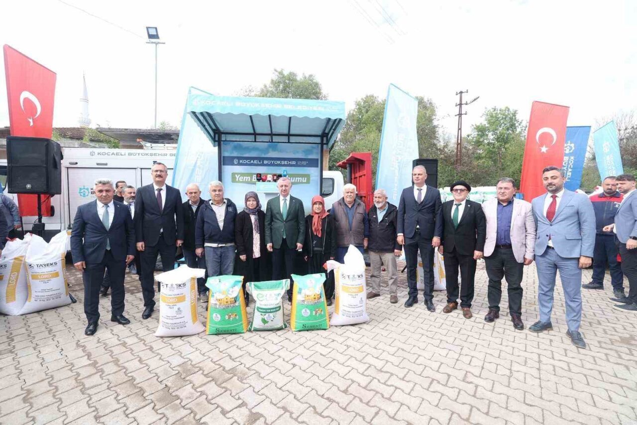 Kocaeli Büyükşehir Belediyesi, 3 bin 500 çiftçiye 1,420 ton yem