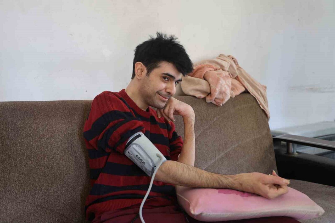 Hatay'da 3 yıl evden çıkmayan Barış Özbay’a anksiyete ve depresyon