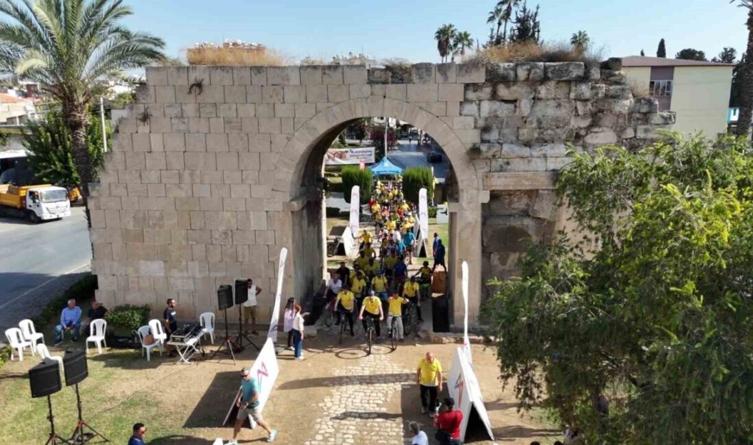 Mersin ve Tarsus Belediyeleri ortaklığında düzenlenen Kleopatra Bisiklet Festivali, Tarsus'ta
