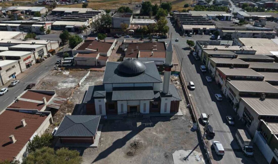 Kayseri Büyükşehir Belediye Başkanı Dr. Memduh Büyükkılıç, Melikgazi ilçesindeki Birdal