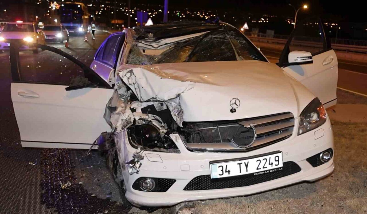 Aksaray'da alkollü sürücü Emirhan B., önündeki tıra çarparak kaza yaptı.