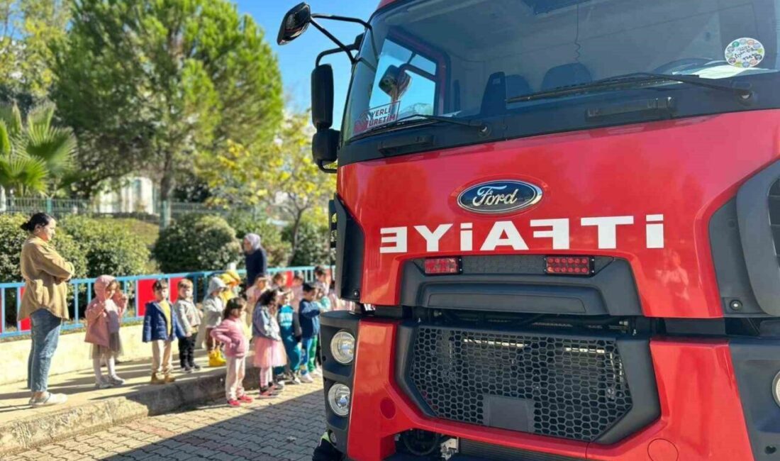 Aydın Adnan Menderes Üniversitesi Anaokulu öğrencileri, Aydın Büyükşehir Belediyesi İtfaiye