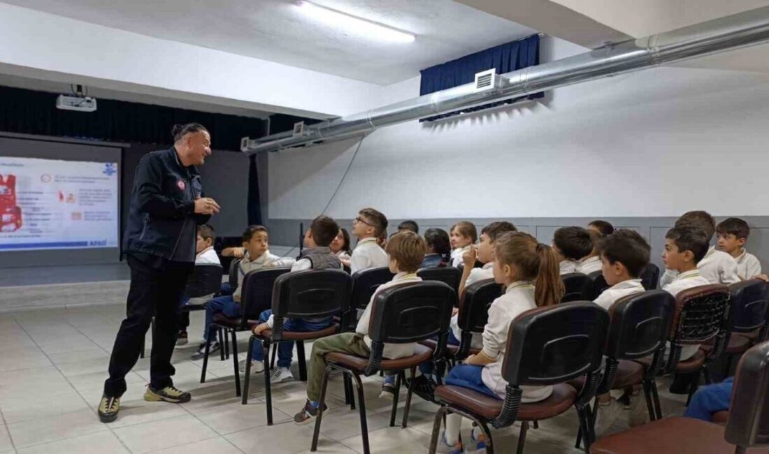 Eskişehir Afet ve Acil Durum Müdürlüğü, 23 Nisan İlkokulu'ndaki öğrencilere