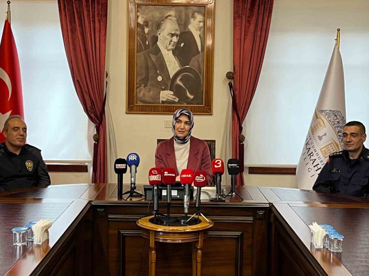 Afyonkarahisar’da Düğünlerde Havaya Ateş Açan 75 Kişi Gözaltına Alındı, 350 Bin TL Ceza Kesildi