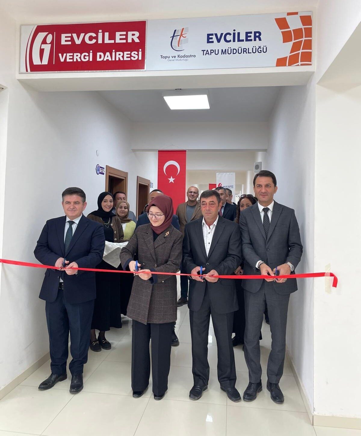 Afyonkarahisar Defterdarlığı, Evciler ilçesinde 16. vergi dairesinin açılışını gerçekleştirdi. Törende