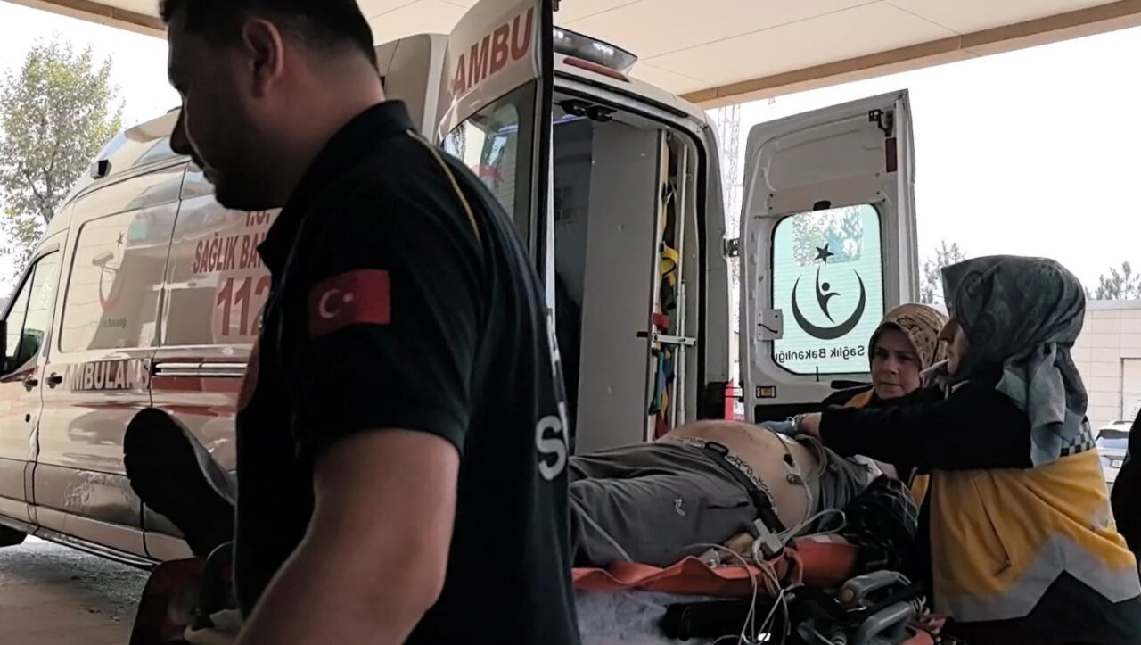 Bursa'nın İnegöl ilçesinde 55 yaşındaki Hakan Kozan, ceviz toplamak için