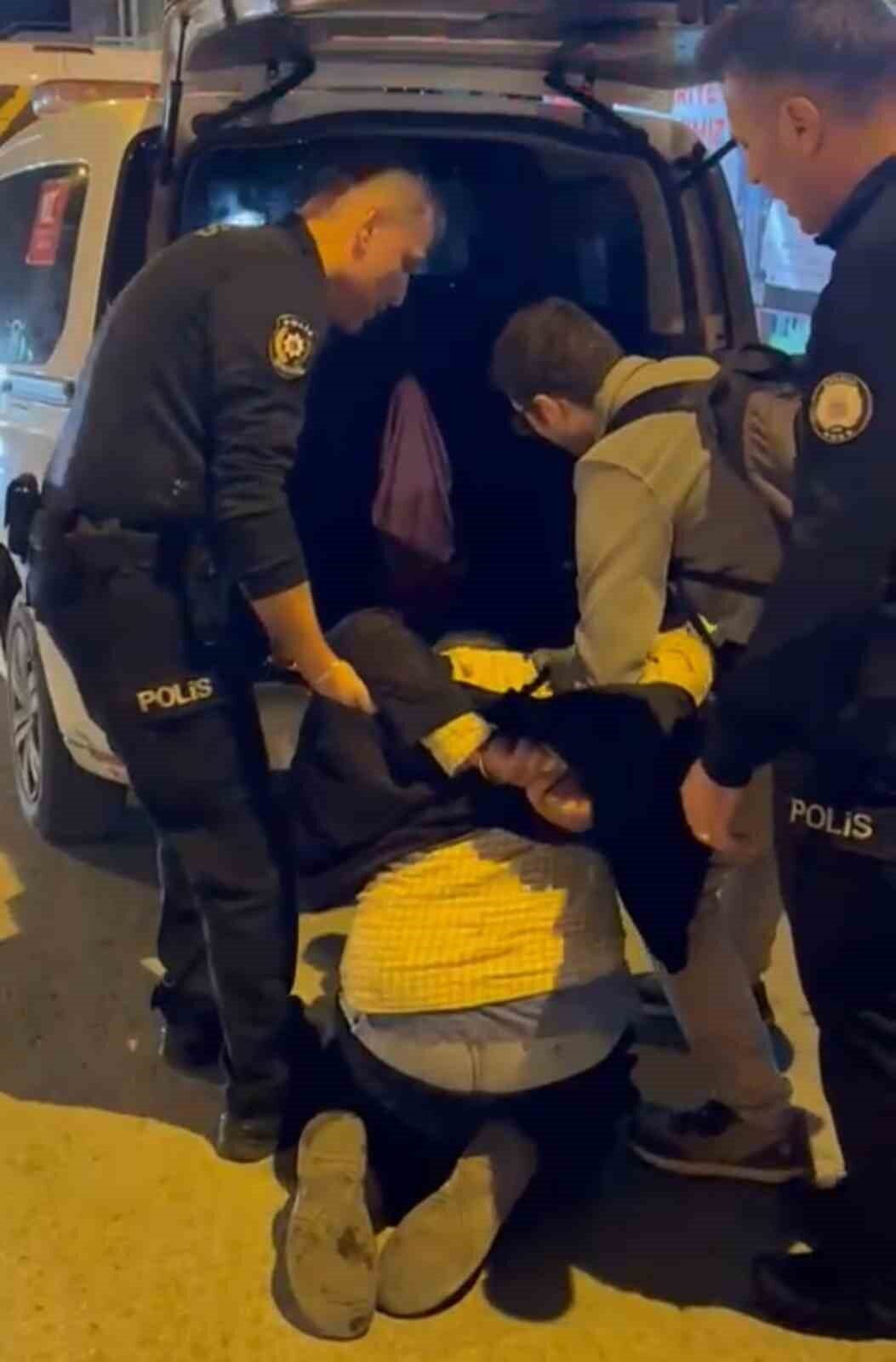 Ankara'nın Keçiören ilçesinde psikolojik sıkıntıları olan ve alkol etkisindeki D.U.