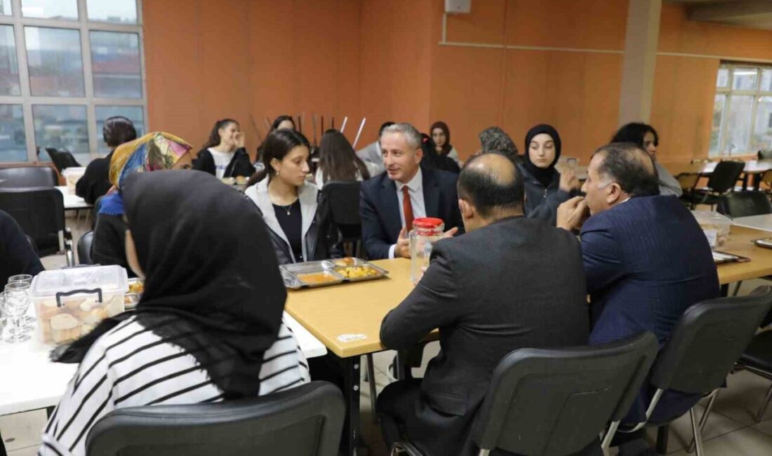 Ağrı İl Milli Eğitim Müdürü Hasan Kökrek, Nurgül Gelturan Kız