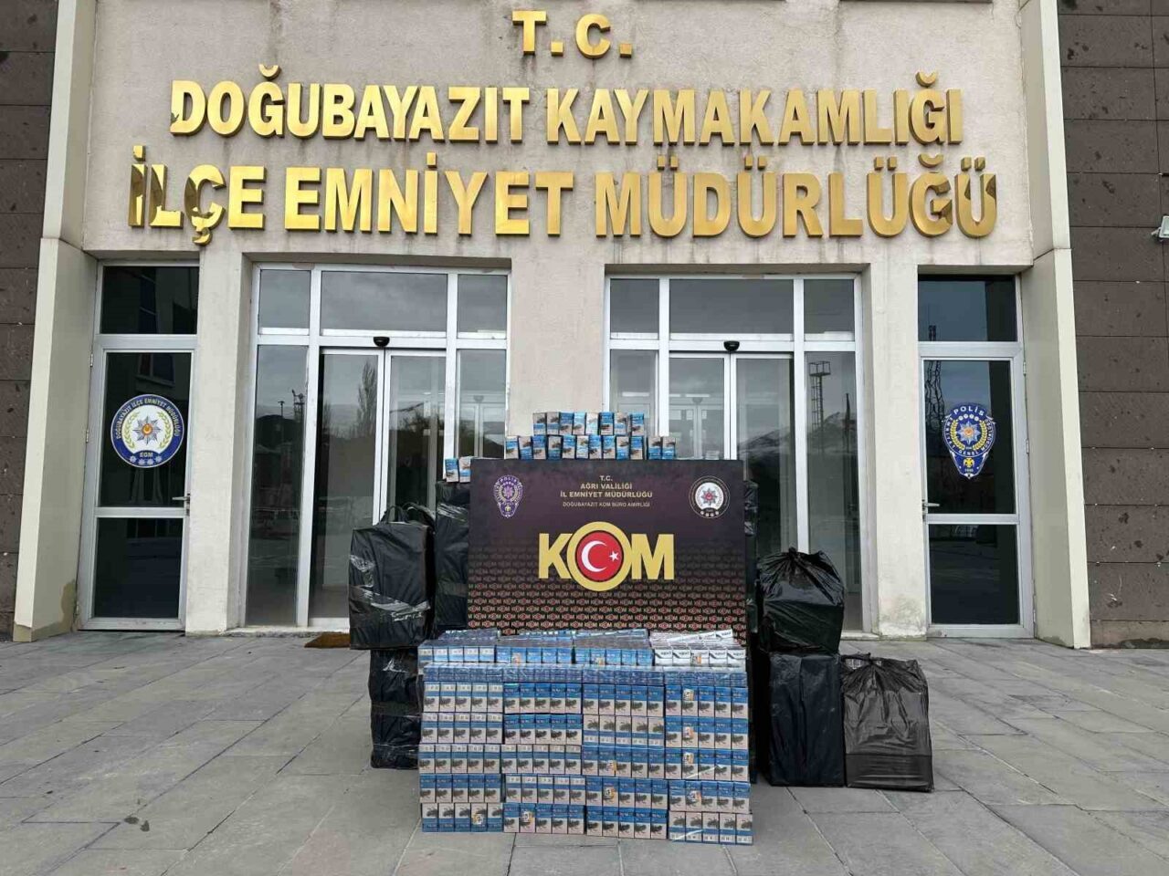 Doğubayazıt’ta 3 Aylık Araştırma Sonucunda 10 Bin Paket Kaçak Sigara Ele Geçirildi