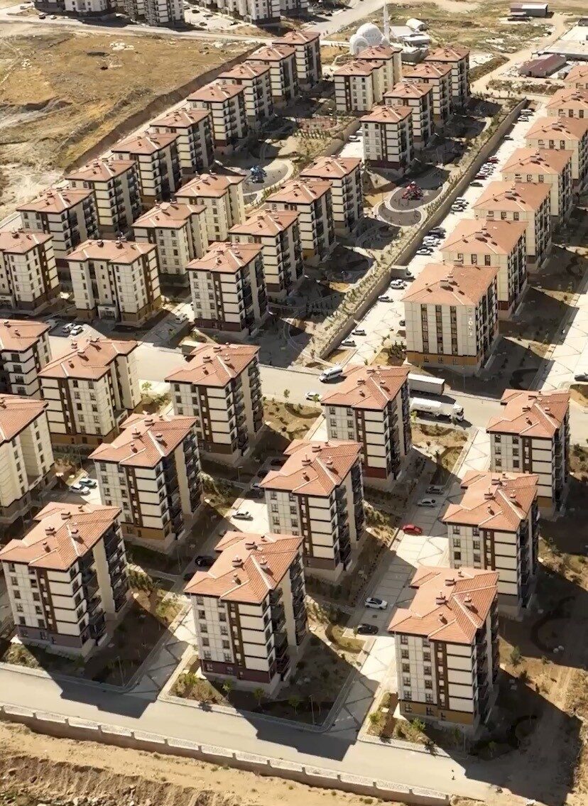 AK Parti Eskişehir Başkanı Gürhan Albayrak, TOKİ'nin konut projeleri için