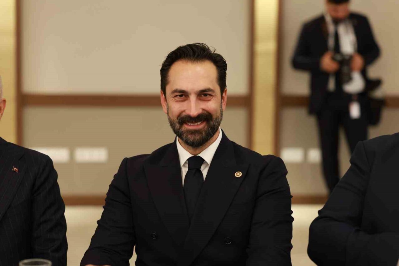 AK Parti MKYK Üyesi Ahmet Mücahit Arınç, Cumhurbaşkanı Erdoğan'ın liderliğinde