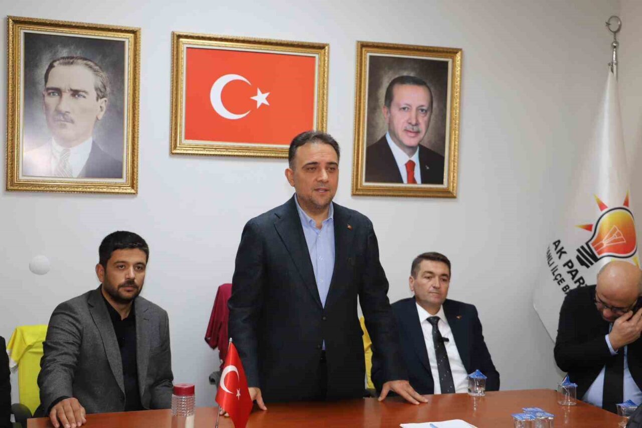 AK Parti Manisa Milletvekili Murat Baybatur, Saruhanlı ziyaretinde belediye çalışmaları