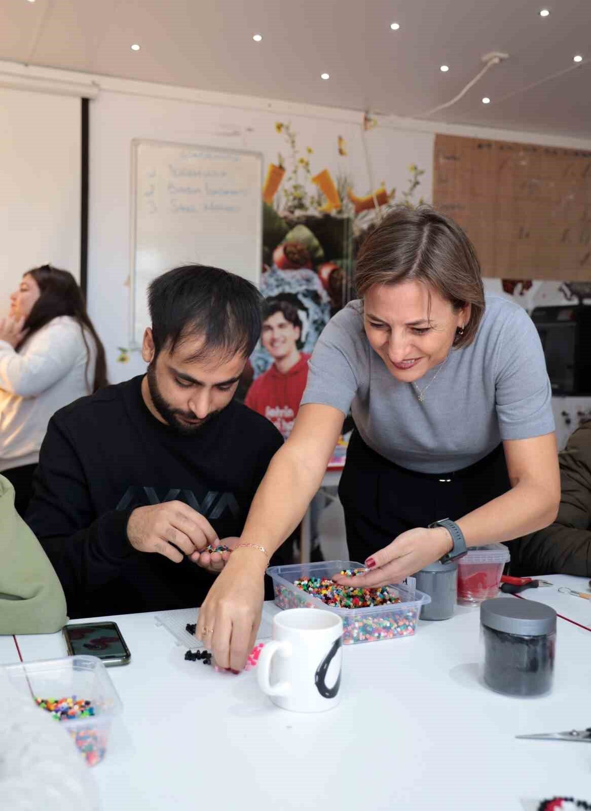 Akbank ve Toplum Gönüllüleri Vakfı iş birliğiyle oluşturulan Güzel Yarınlar