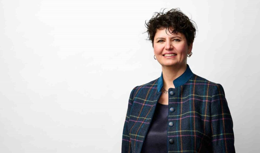 Aksa Akrilik, 2025’te İleri Malzeme Teknolojileri ve Yeni Yatırımlarla Büyüme Hedefini Güçlendirdi Aksa Akrilik, 2025 yılında ileri malzeme teknolojilerine yatırımlar yaparak büyümesini