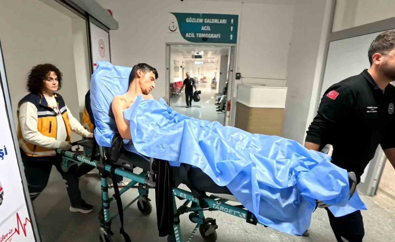 Aksaray'da 16 yaşındaki M.E.K., 24 yaşındaki Ömer İ.'yi bıçaklayarak ağır