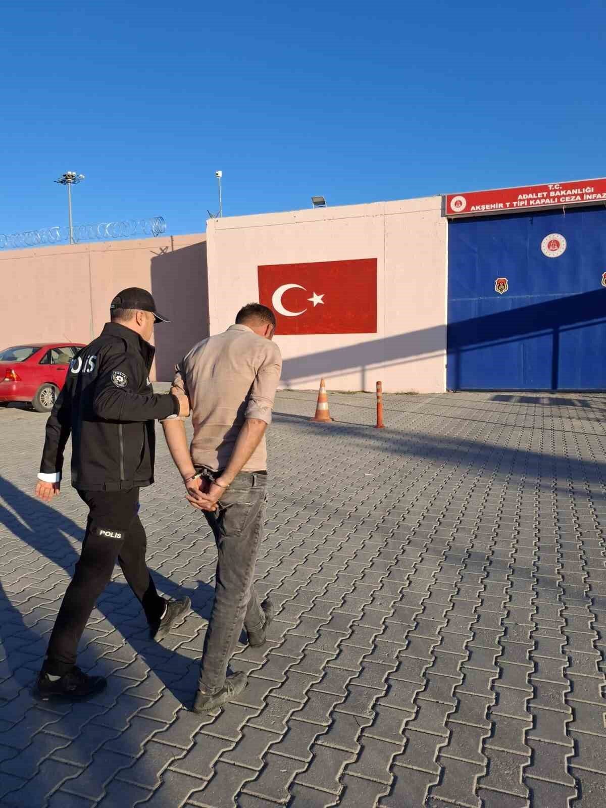 Konya'nın Akşehir ilçesinde bir kavgaya müdahale eden polislere direnerek saldıran