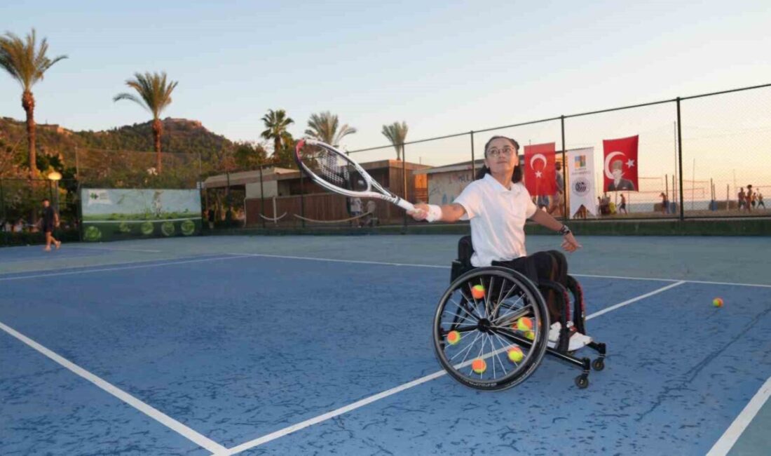 Alanya'da "Engelsizce Adımlar: Tenis ile Yeni Başlangıçlar" projesi tanıtıldı. Proje,