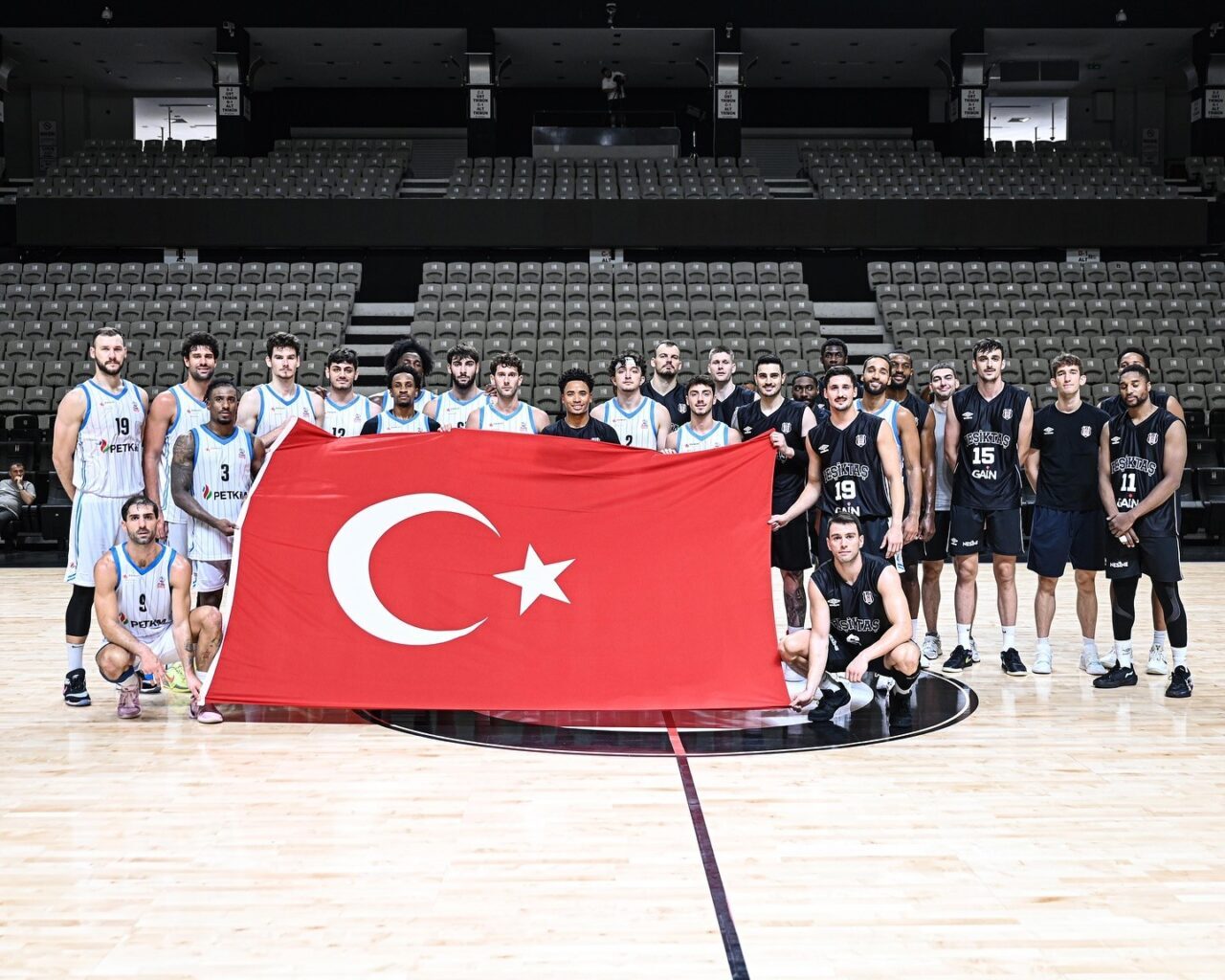 Aliağa Petkimspor, FIBA Europe Cup'taki ilk maçında Romanya'nın CSM Corona
