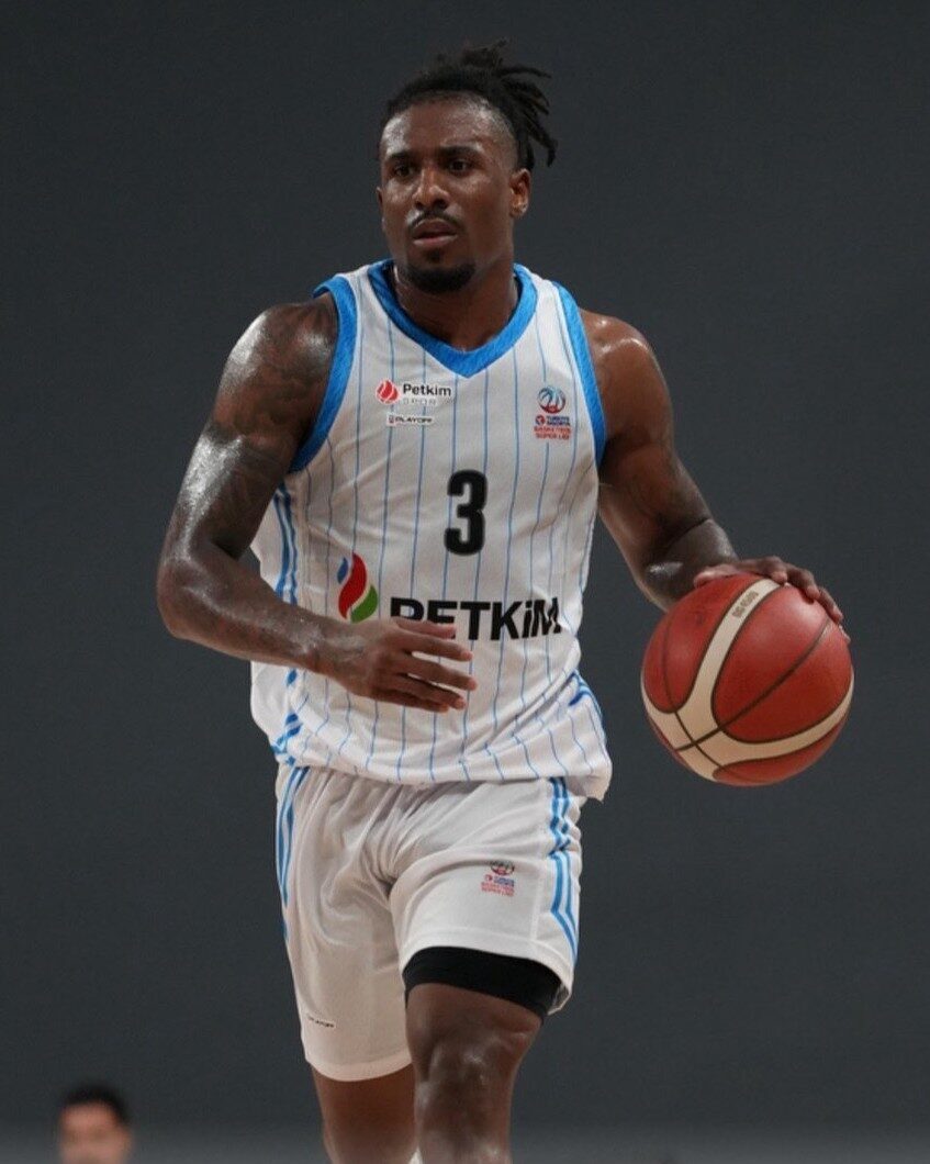 Aliağa Petkimspor, Fenerbahçe ile oynanan karşılaşmada omuz sakatlığı geçiren Stanley