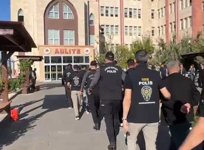 Kahramanmaraş'ta, internetten dolandırıcılık yapan 9 kişi tutuklandı. Siber Suçlarla Mücadele