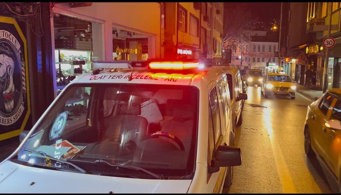 Bursa’da Alkollü Şahıs Mekana Giremeyince Silahına Davrandı: İki Yaralı