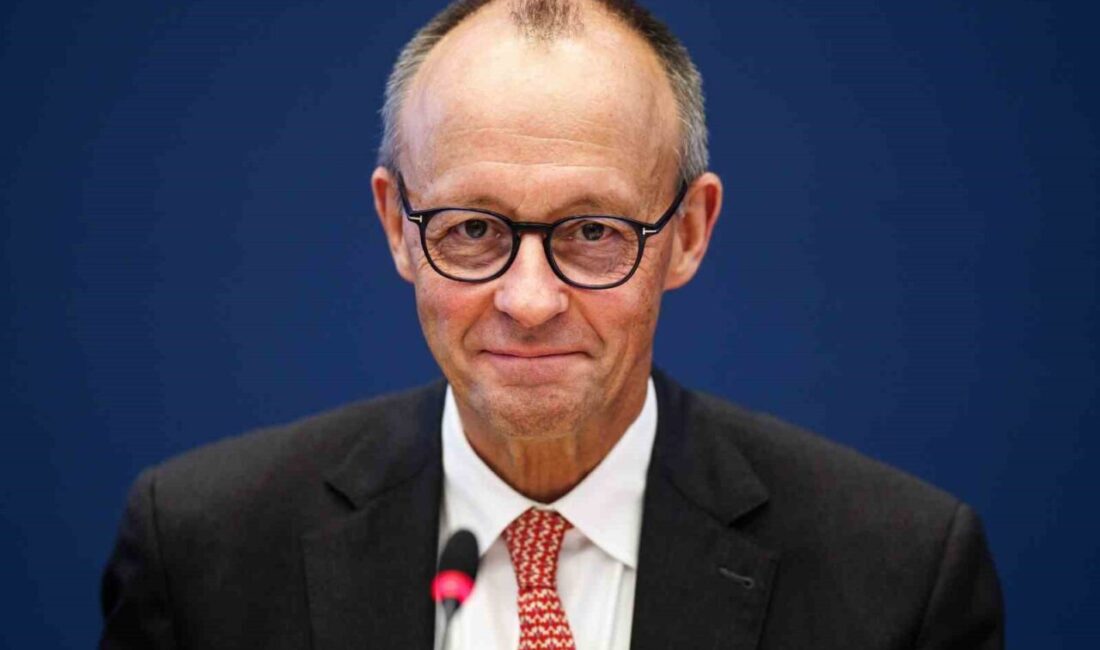 Almanya Başbakanı Merz’den Hamas ve İsrail’e Ateşkes Çağrısı: Barış İçin İlk Umut Belirdi Almanya Başbakanı Friedrich Merz, Hamas ve İsrail’in Gazze’deki ateşkes planının