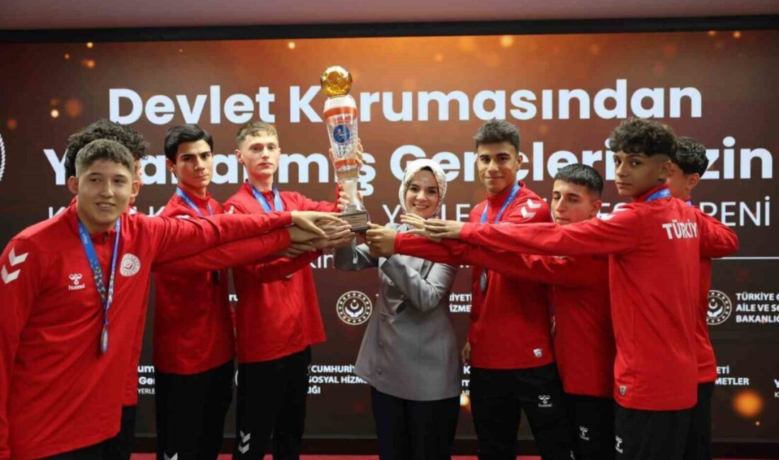 Aydın Aile ve Sosyal Hizmetler İl Müdürlüğü'ne bağlı futbol takımı,