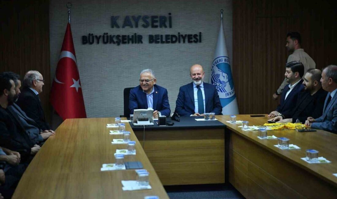 Kocasinan Şimşekspor’un Başarısı İçin Altyapıya Verilen Önem Vurgulandı Kayseri Büyükşehir Belediye Başkanı Dr. Memduh Büyükkılıç, Kocasinan Belediyesi ve