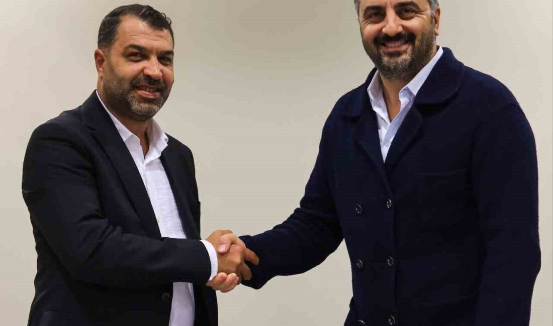 Amed Sportif Faaliyetler, teknik direktörlük koltuğuna Sinan Kaloğlu'nu getirdi. Kulübün