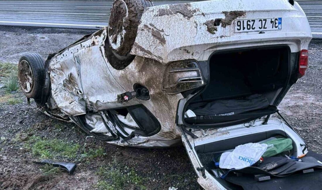 Sakarya’da Otoyolda Kontrolden Çıkan Araç Takla Attı: Sürücü Yaralı Anadolu Otoyolu'nda meydana gelen kazada B.M.E. yönetimindeki BMW marka otomobil,