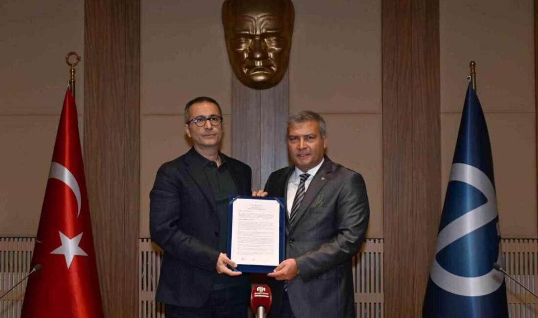 Anadolu Üniversitesi ile Yunus Emre Enstitüsü, Türk Dili ve Kültürünün Yaygınlaştırılması İçin Yeni Protokol İmzaladı Anadolu Üniversitesi ve Yunus Emre Enstitüsü, Türk dili ve kültürünü