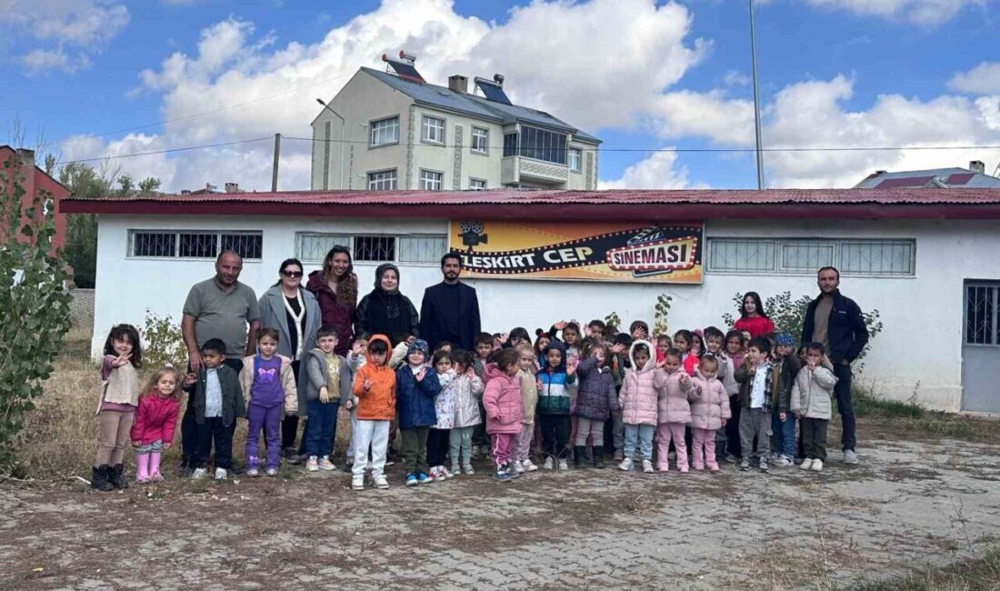 Ağrı'nın Eleşkirt ilçesindeki 16 Nisan Anaokulu, öğrencilerine sinemayla tanışma fırsatı