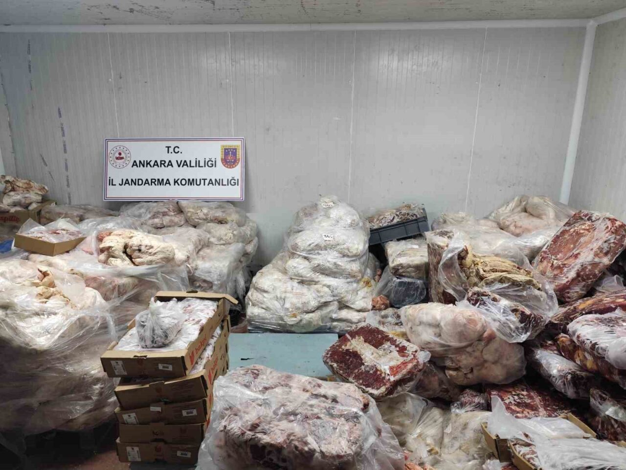 Ankara'nın Akyurt ilçesinde gerçekleştirilen bir operasyonda, 15 milyon 500 bin