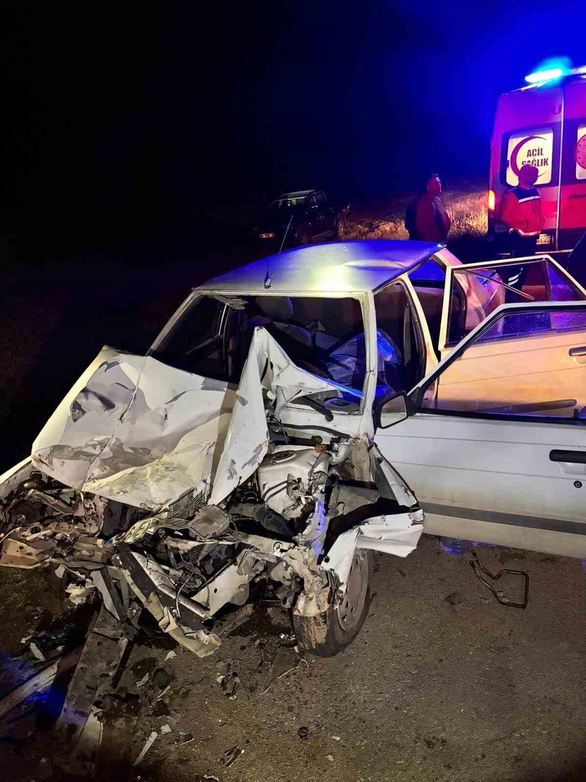 Ankara'nın Polatlı ilçesinde meydana gelen kazada, Yusuf Erol'un kullandığı otomobil