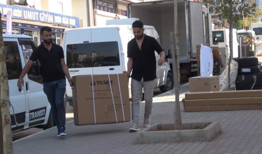 Cizre'de yaşayan 21 yaşındaki engelli Nurcan Atabey, polis memuru Mustafa