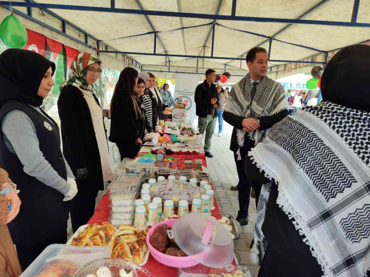 Ankara'nın Evren ilçesinde, Gazze'ye yardım amacıyla "Gazze’ye Umut Yolculuğu" isimli