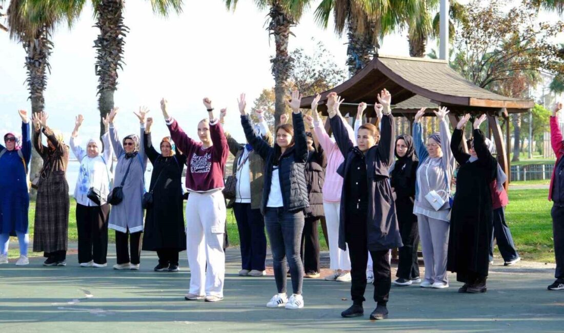 Kocaeli’de Kadınların Fiziksel ve Ruhsal Sağlığını Destekleyen Yürüyüş Etkinliği Gerçekleştirildi Kocaeli Büyükşehir Belediyesi Ante Şehir Merkezi Günebakan, "Sağlıklı Yaşam Yürüyüşü"