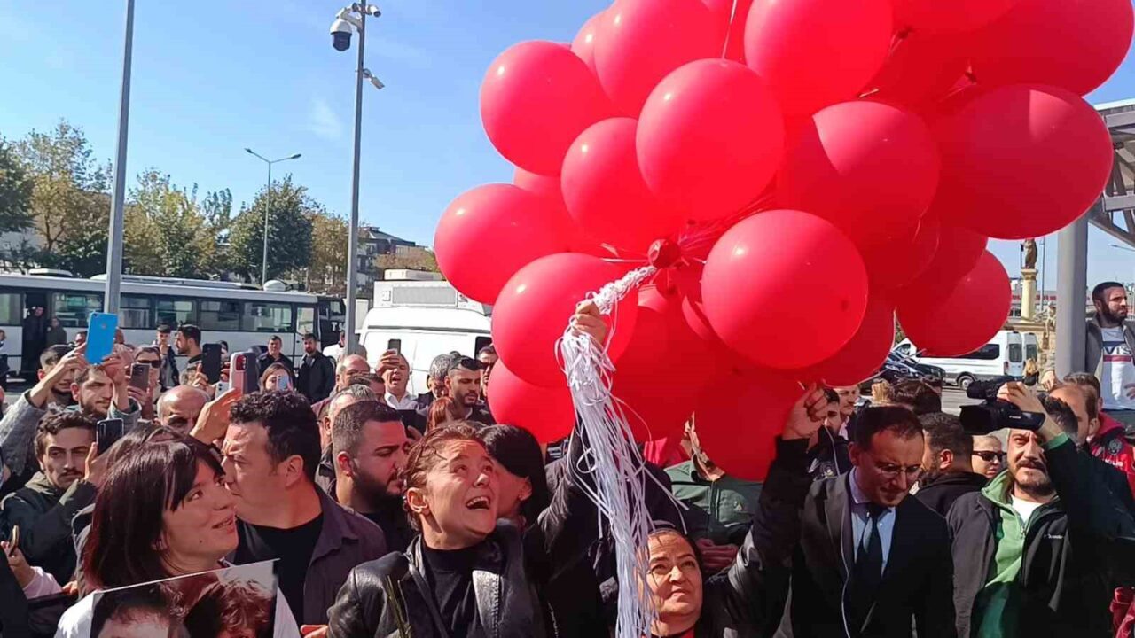 Kadıköy'de bıçaklı saldırıda hayatını kaybeden 15 yaşındaki Mattia Ahmet Minguzzi'nin