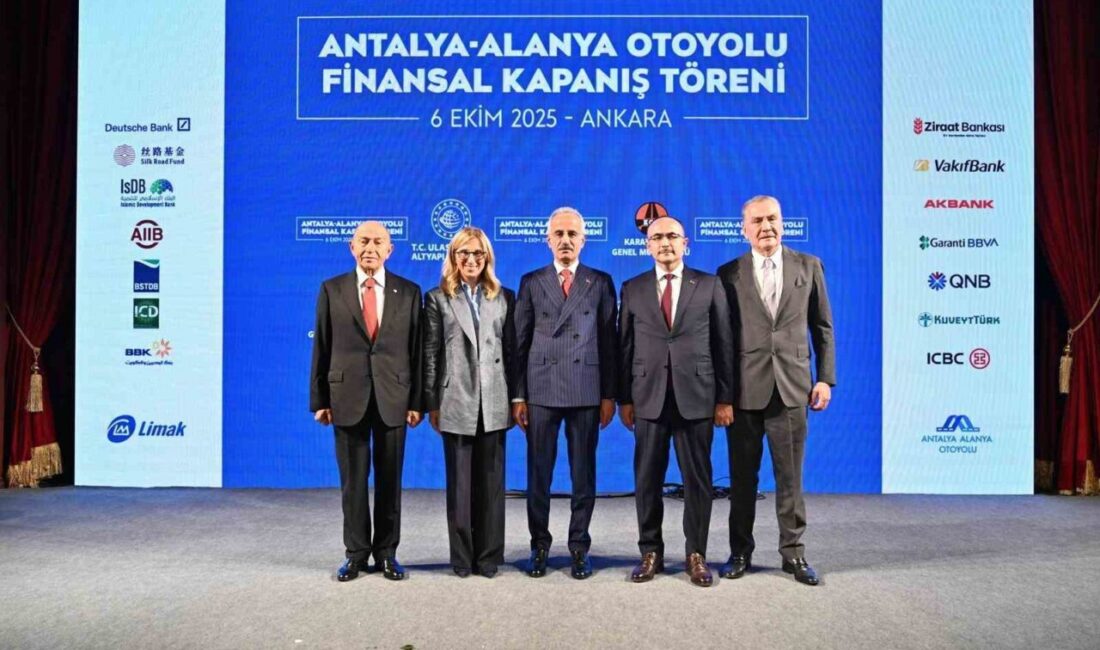 Antalya-Alanya Otoyolu Projesi'nin finansman sözleşmesi Ankara'da imzalandı. Ulaştırma Bakanı Abdulkadir