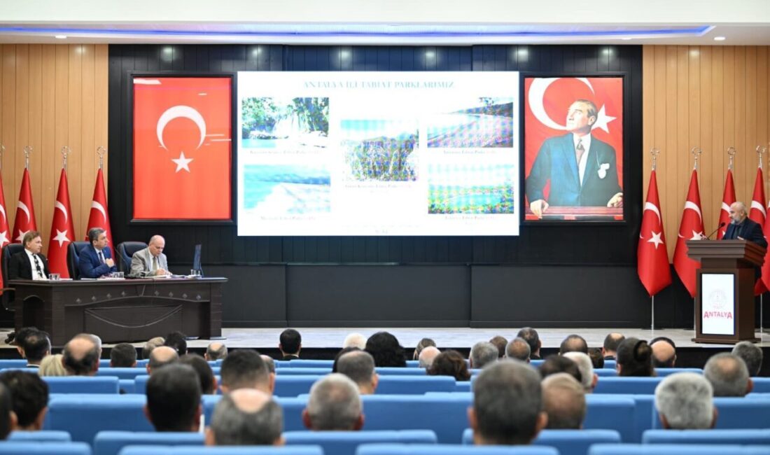 Antalya’da 2025 Yılı 4. İl Koordinasyon Toplantısı Gerçekleştirildi: Kamu Yatırımları ve Projeler Gözden Geçirildi Antalya Valisi Hulusi Şahin liderliğinde gerçekleştirilen İl Koordinasyon Kurulu toplantısında,