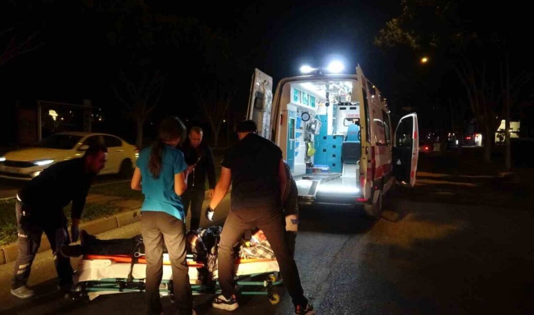 Antalya'nın Muratpaşa ilçesindeki bir kazada, 50-60 yaşındaki bir yaya, yeşil