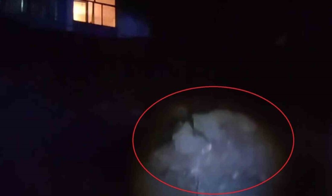 Antalya'nın Serik ilçesinde inşaat kazısı sırasında meydana gelen toprak kayması,