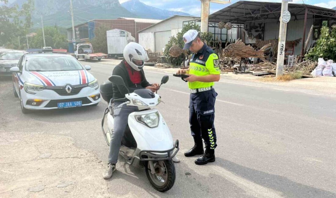 Antalya'da trafik güvenliğini artırmak amacıyla yapılan denetimlerde 17,461 motosiklet kontrol