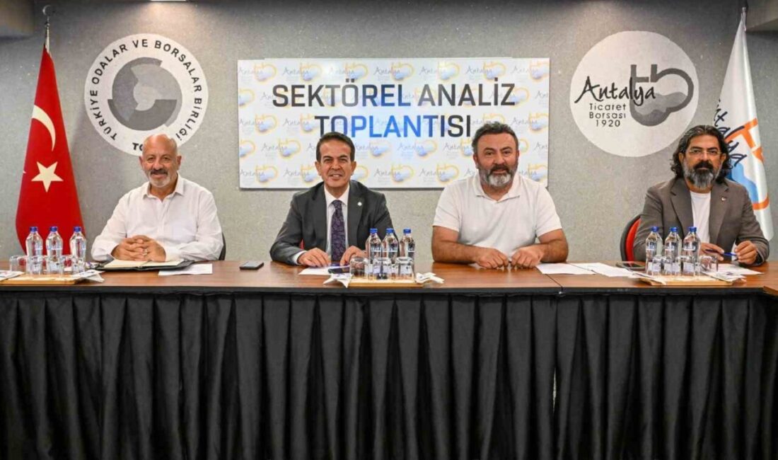 Kesme Çiçek Sektörü İçin Tehlike Çanları: Maliyet Artışları ve İstihdam Sorunları Gündemde Antalya Ticaret Borsası tarafından gerçekleştirilen Kesme Çiçek Sektörel Analiz Toplantısı'nda,
