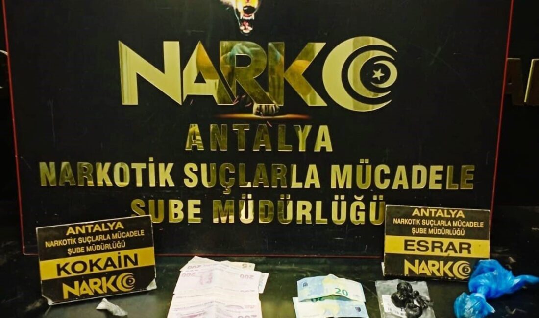 Antalya’da uyuşturucu operasyonlarında 28 şüpheli yakalandı, 19’u tutuklandı Antalya'da son bir haftada gerçekleştirilen uyuşturucu operasyonlarında 22 olayda 28