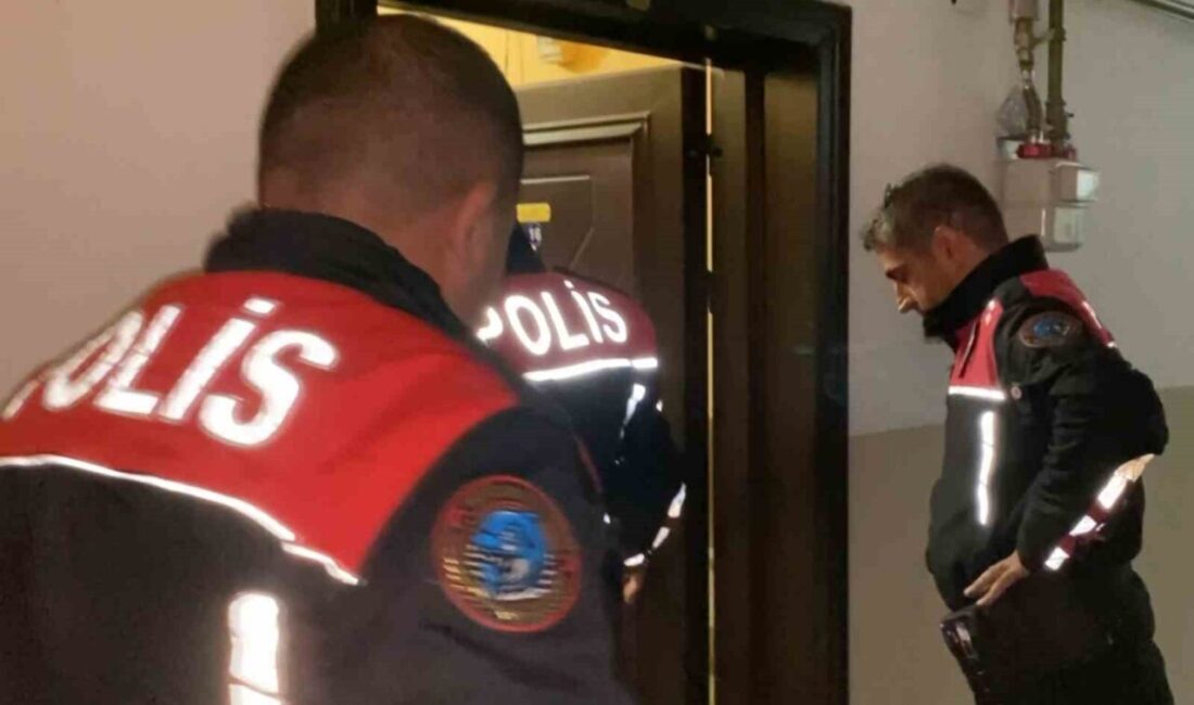 Aksaray'daki Özçelik Apartmanı'nın 5. katından yükselen çığlıklar, mahalle sakinlerini alarma