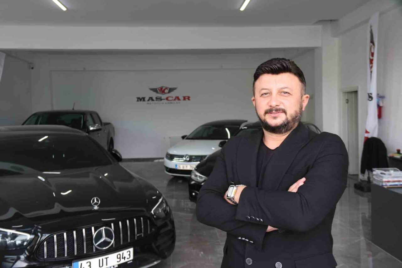 Eskişehir’de 2’nci el araç satıcısı Sefa Güngören, yıl sonunda araç