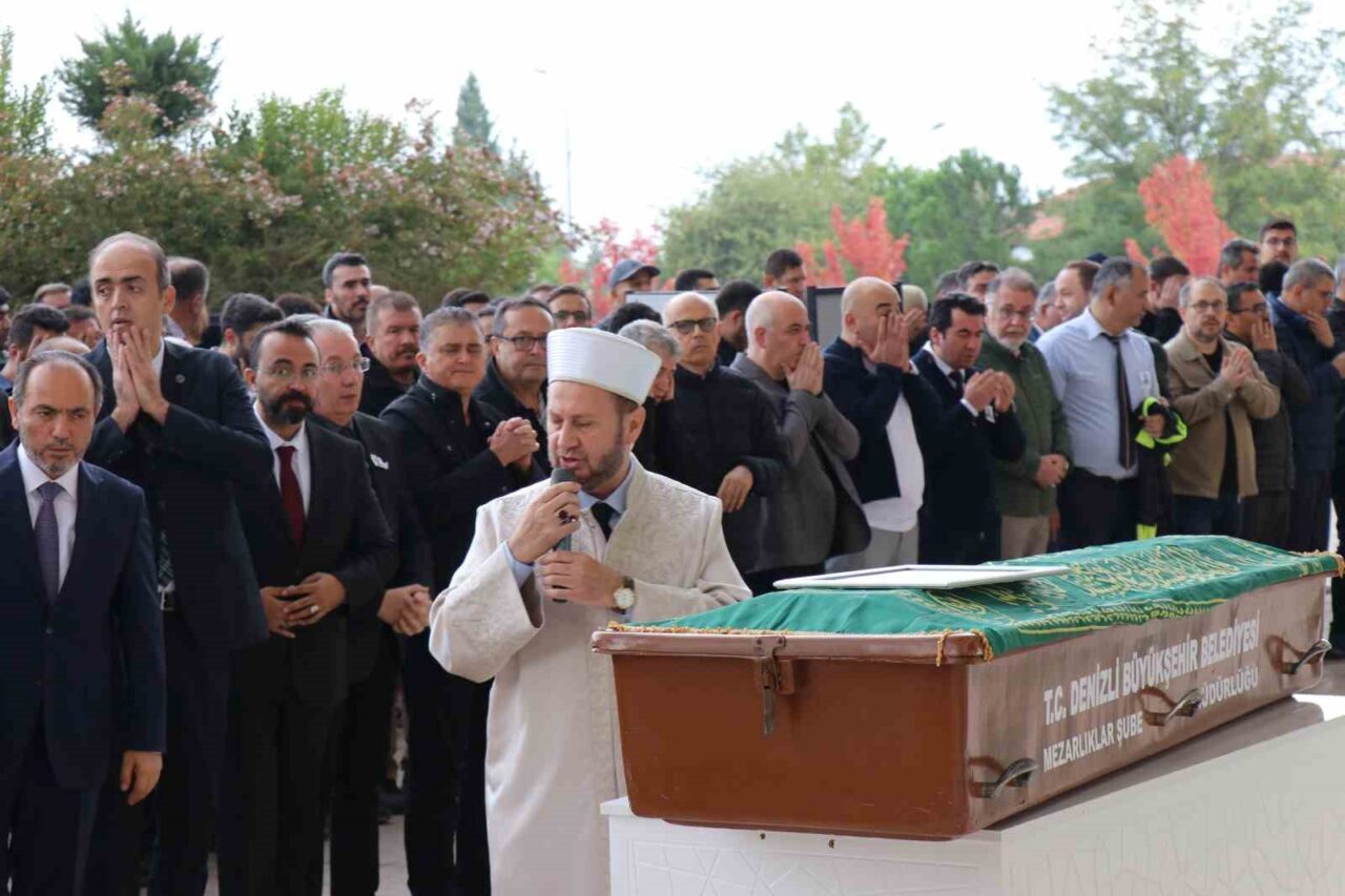 Denizli'de kalp krizi geçirerek kaza yapan Prof. Dr. Tamer Edirne,